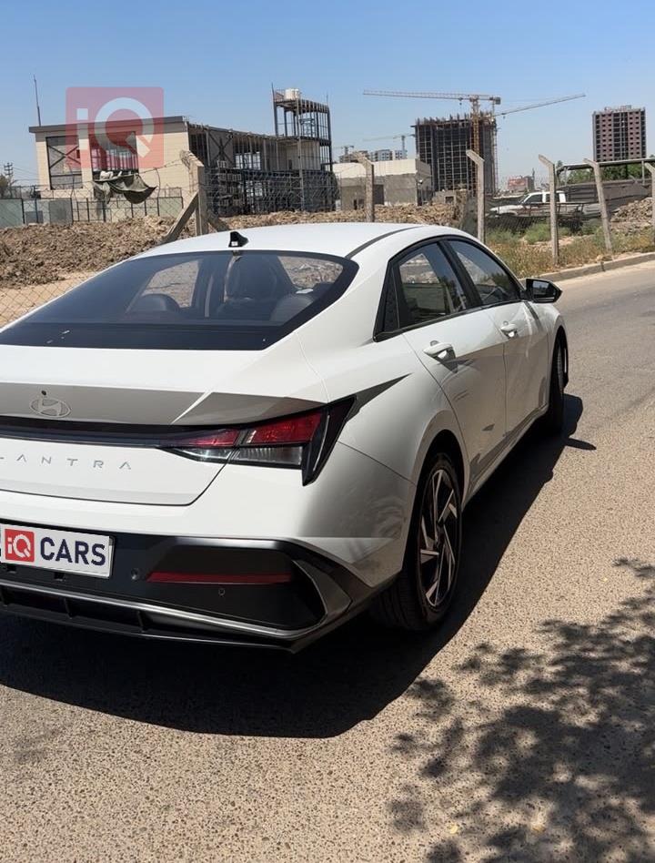 هيونداي النترا